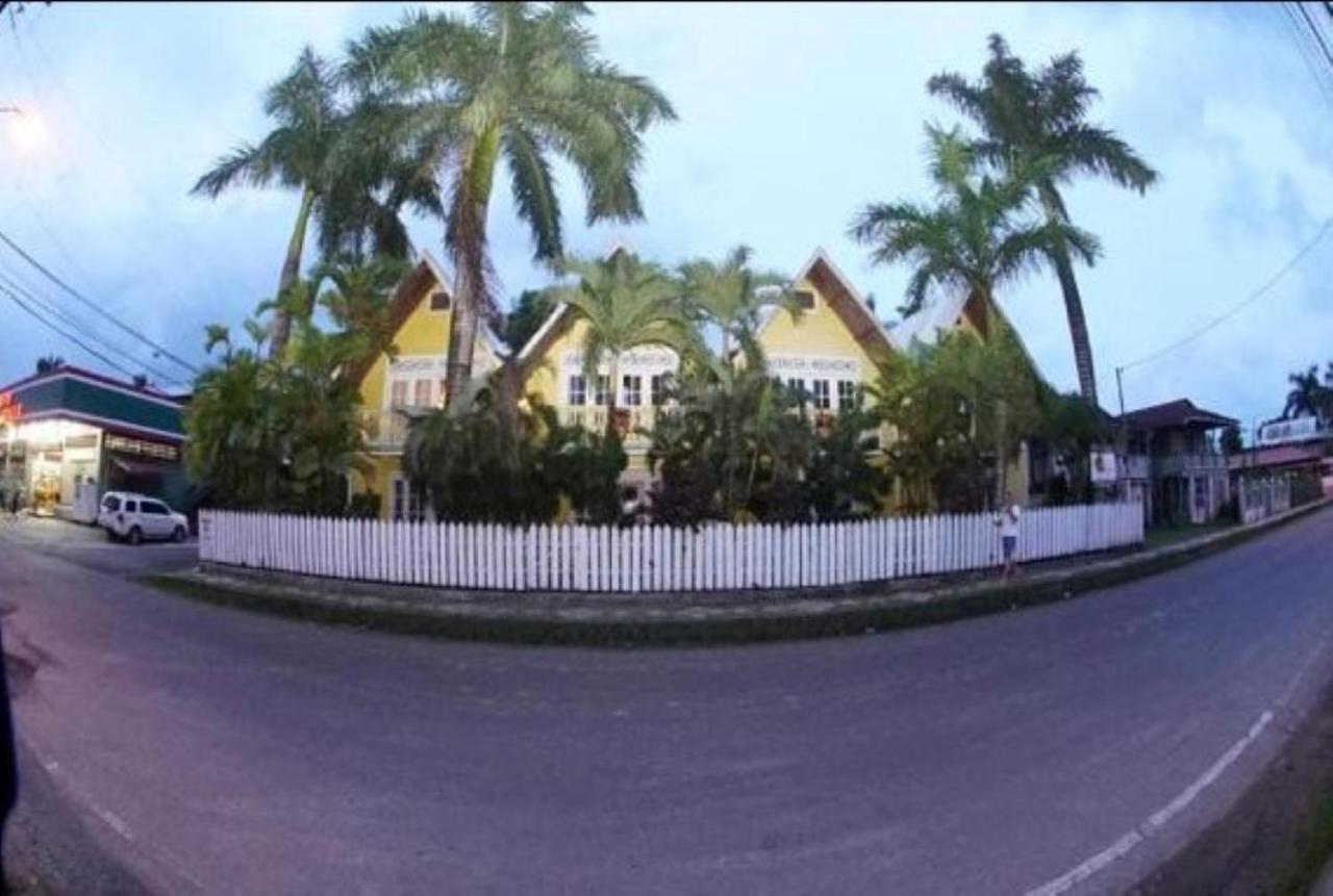 Yellow Houses Bocas Duplex Bocas del Toro Exterior photo